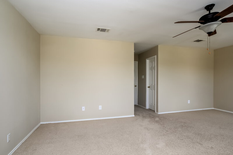 2,220/Mo, 19911 Rocky Trace Ln Cypress, TX 77433 Master Bedroom View 2