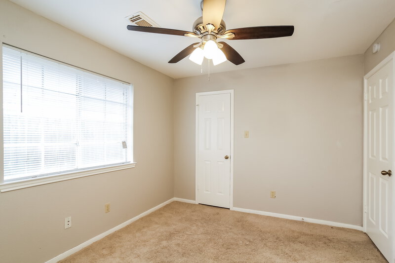 1,840/Mo, 9847 Stableway Dr Houston, TX 77065 Bedroom View