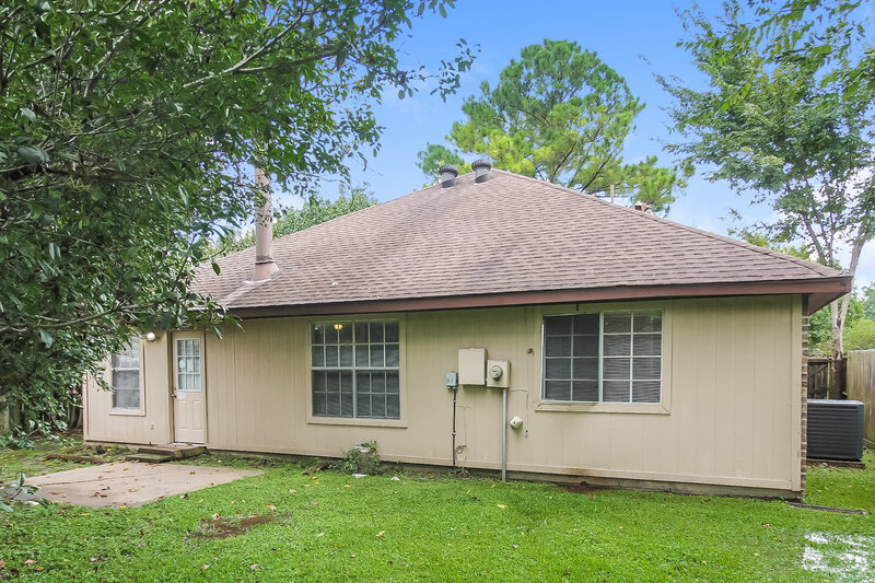 1,840/Mo, 9847 Stableway Dr Houston, TX 77065 Rear View