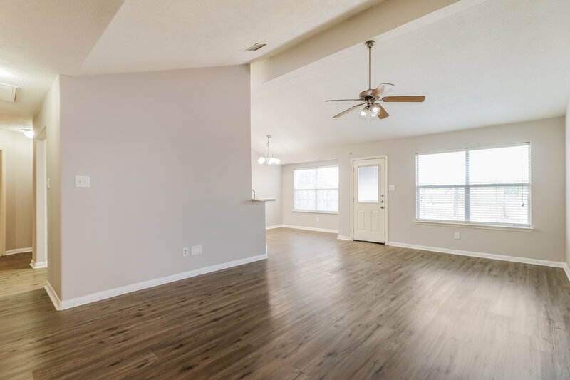 2,030/Mo, 28706 Little River Ct Spring, TX 77386 Living Room View 2