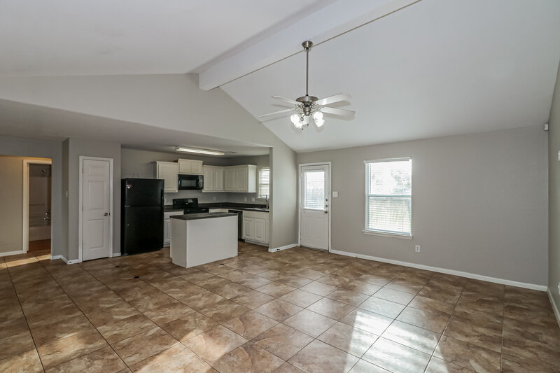 1,885/Mo, 4010 Cozy Trail Ct Richmond, TX 77469 Living Room View 2