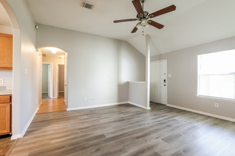 1,860/Mo, 19506 Buckland Park Dr Katy, TX 77449 Living Room View 3