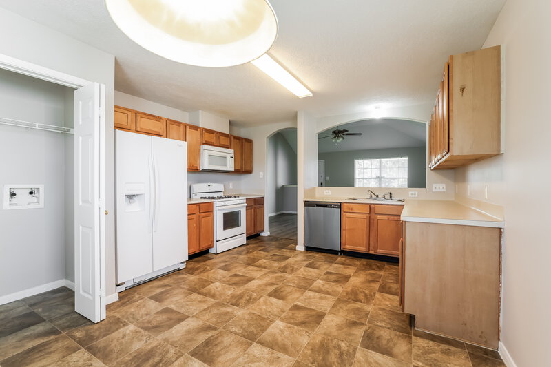 1,860/Mo, 19506 Buckland Park Dr Katy, TX 77449 Kitchen View 2
