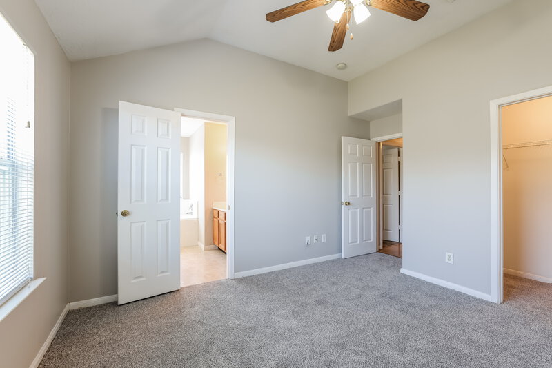 1,860/Mo, 19506 Buckland Park Dr Katy, TX 77449 Main Bedroom View