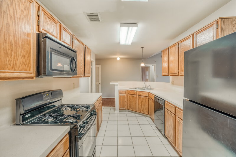 1,855/Mo, 19323 Bristlestar Dr Katy, TX 77449 Kitchen View 2