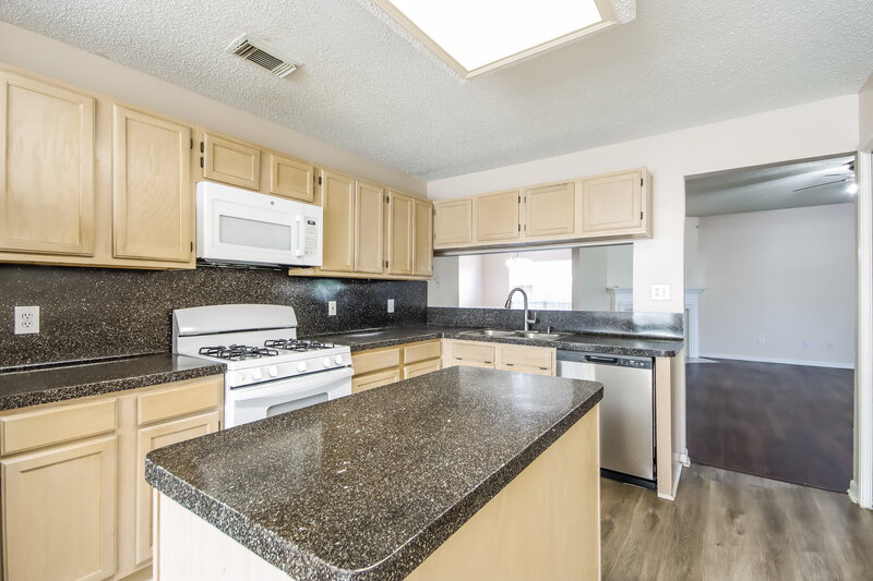 1,895/Mo, 7131 Maple Walk Dr Humble, TX 77346 Kitchen View 2