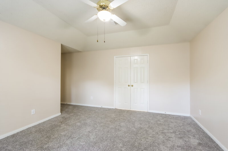 1,895/Mo, 7131 Maple Walk Dr Humble, TX 77346 Main Bedroom View 2
