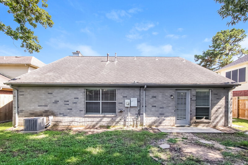 1,895/Mo, 7131 Maple Walk Dr Humble, TX 77346 Rear View