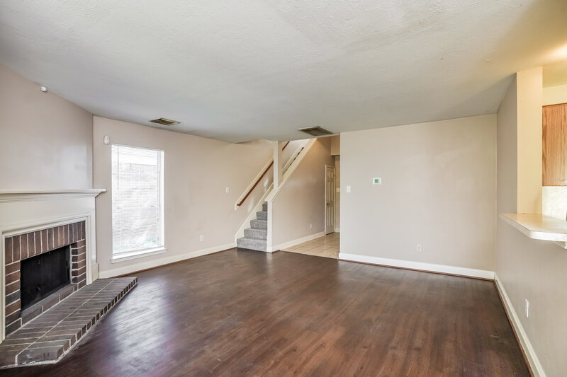 1,715/Mo, 8710 High Mountain Dr Houston, TX 77088 Living Room View 2
