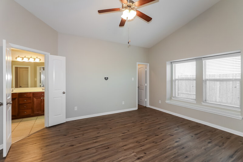 2,020/Mo, 19626 Little Pine Ln Katy, TX 77449 Main Bedroom View