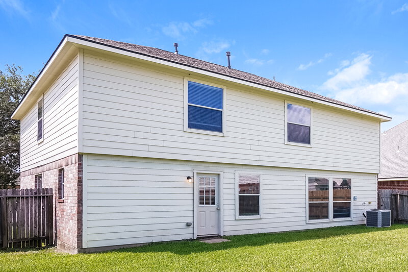 2,005/Mo, 2527 Floral Bloom Way Fresno, TX 77545 Rear View