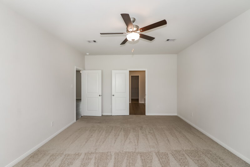 2,120/Mo, 428 Beechwood Hacienda Dr Katy, TX 77493 Main Bedroom View