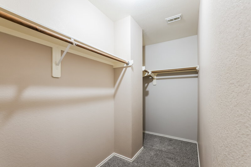 1,805/Mo, 20919 Imperial Landing Ln Katy, TX 77449 Walk In Closet View