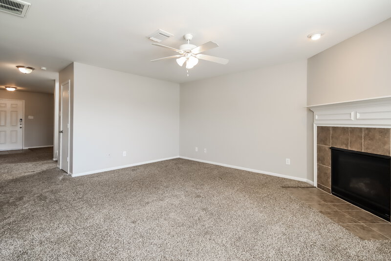 2,470/Mo, 1810 Skipwood Dr Missouri City, TX 77489 Living Room View 2