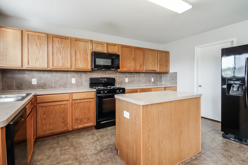 2,470/Mo, 1810 Skipwood Dr Missouri City, TX 77489 Kitchen View 3