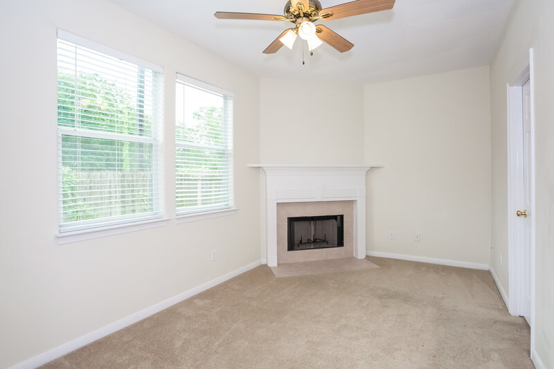 1,890/Mo, 1907 Doliver Cir Missouri City, TX 77489 photolivingroom View