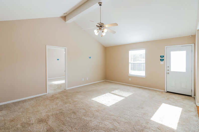 1,800/Mo, 4019 Enclave Mist Ln Richmond, TX 77469 Living Room View