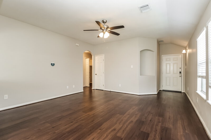 1,695/Mo, 3610 Fiorella Way Humble, TX 77338 Living Room View 2