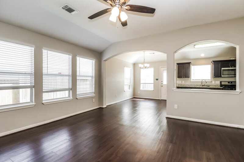 1,695/Mo, 3610 Fiorella Way Humble, TX 77338 Living Room View 3
