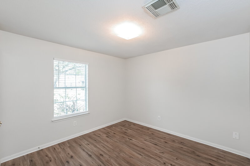 2,500/Mo, 12226 Scarlet River Dr Houston, TX 77044 Bedroom View
