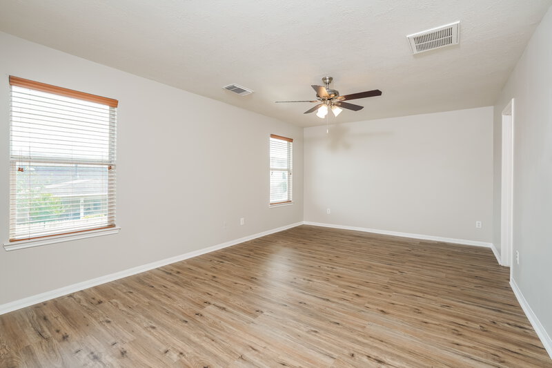 3,320/Mo, 12919 Candlewood Glen Ln Houston, TX 77014 Main Bedroom View