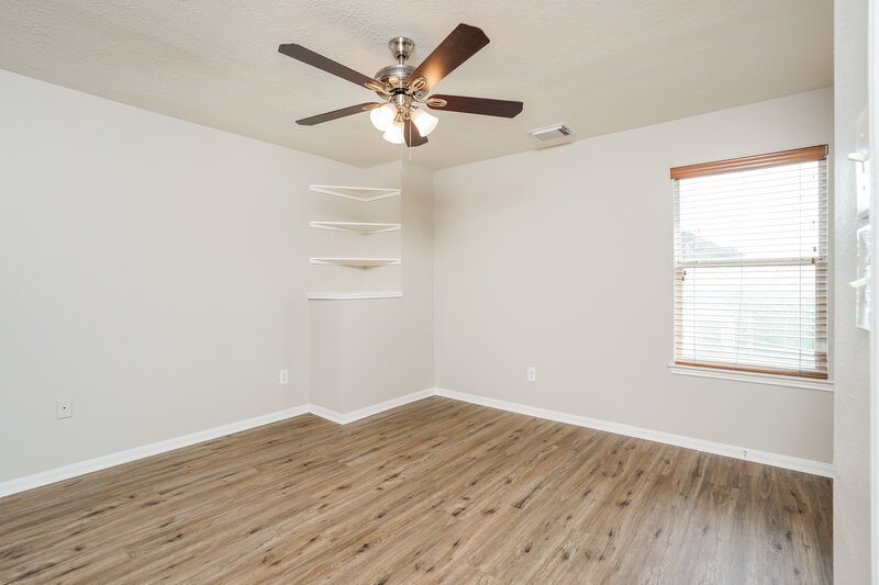 3,320/Mo, 12919 Candlewood Glen Ln Houston, TX 77014 Bedroom View 3