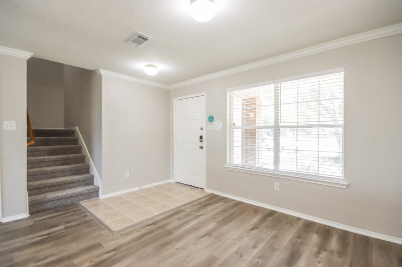 2,460/Mo, 13147 Sandhill Park Ln Houston, TX 77044 Living Room View