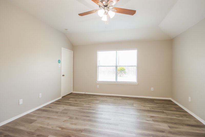 2,460/Mo, 13147 Sandhill Park Ln Houston, TX 77044 Main Bedroom View