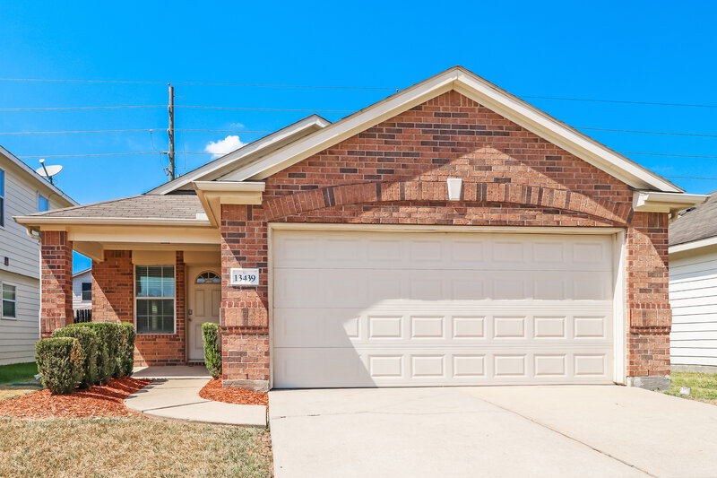 1,835/Mo, 13439 Lauren Forest Ln Houston, TX 77044 External View
