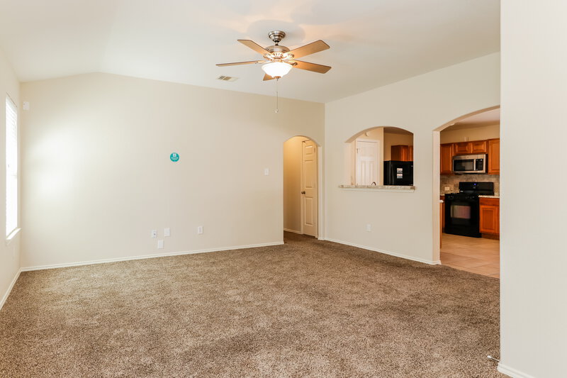 1,835/Mo, 13439 Lauren Forest Ln Houston, TX 77044 Living Room View