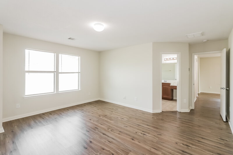 2,125/Mo, 16610 Cheshire Grove Ln Houston, TX 77090 Main Bedroom View