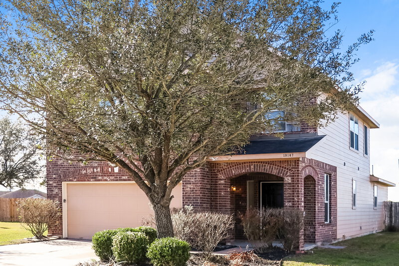 2,210/Mo, 19107 Remington Grove Ct Cypress, TX 77433 Front View