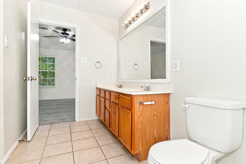 2,185/Mo, 20235 Sandwith Dr Katy, TX 77449 Primary Bathroom View 2