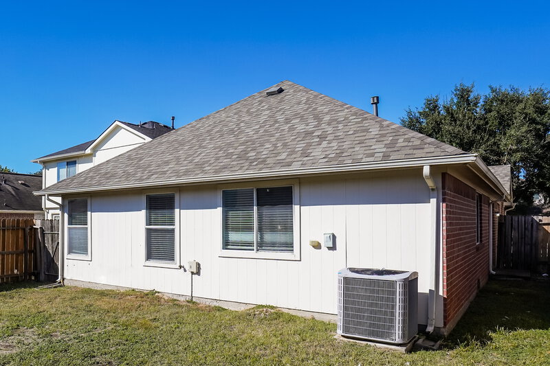 1,655/Mo, 20739 Baron Bend Ln Katy, TX 77449 Rear View