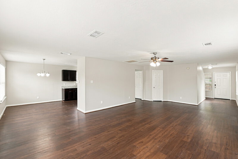 1,845/Mo, 21831 Westfield Ridge Dr Houston, TX 77073 Living Room View
