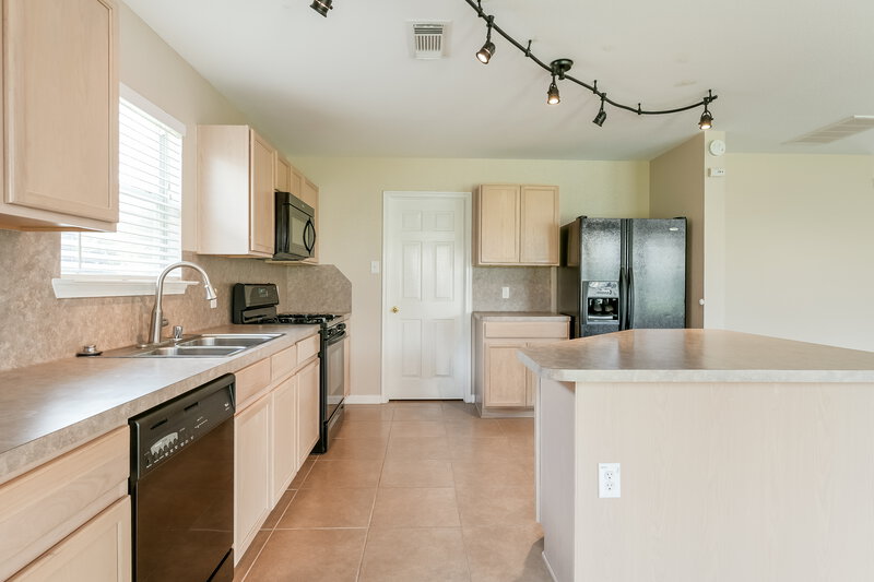 2,900/Mo, 21018 White Shore Ln Spring, TX 77379 Kitchen View 3