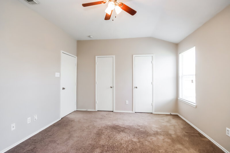 1,815/Mo, 20154 Deerbrook Park Blvd Humble, TX 77338 Main Bedroom View 2