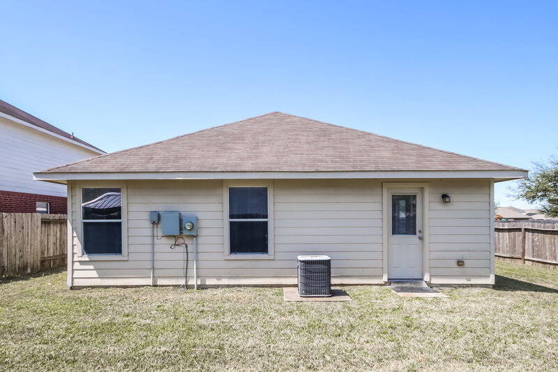 1,815/Mo, 20154 Deerbrook Park Blvd Humble, TX 77338 Rear View
