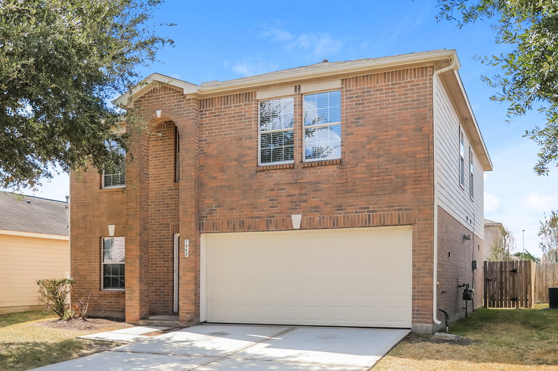 2,280/Mo, 1942 Skipwood Dr Missouri City, TX 77489 Front View