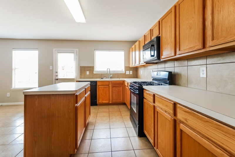 2,280/Mo, 1942 Skipwood Dr Missouri City, TX 77489 Kitchen View
