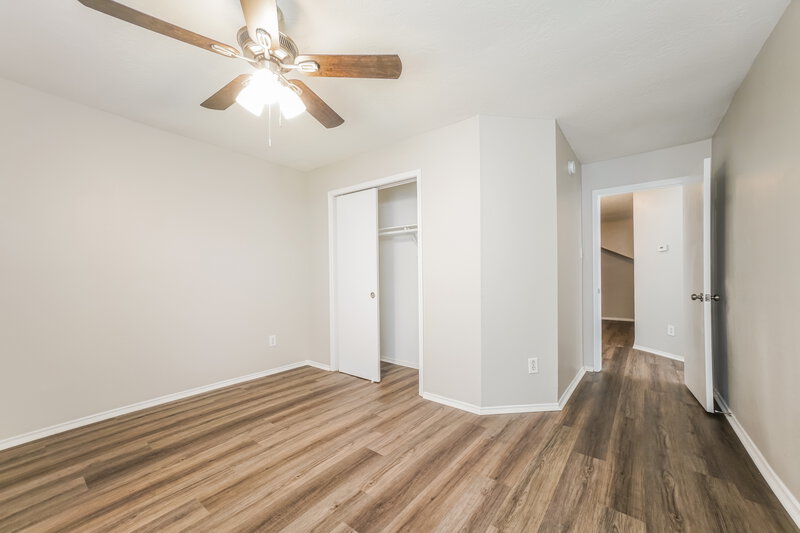 2,420/Mo, 9431 Crystal Cove Cir Houston, TX 77070 Bedroom View