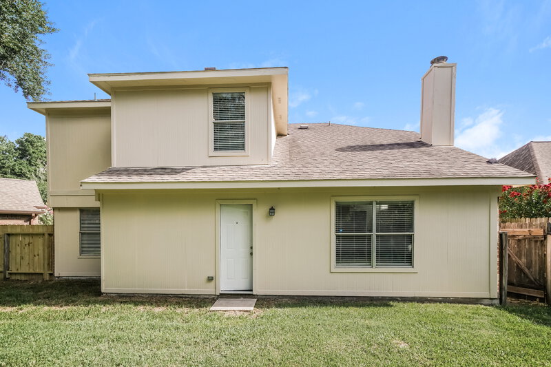2,420/Mo, 9431 Crystal Cove Cir Houston, TX 77070 Rear View