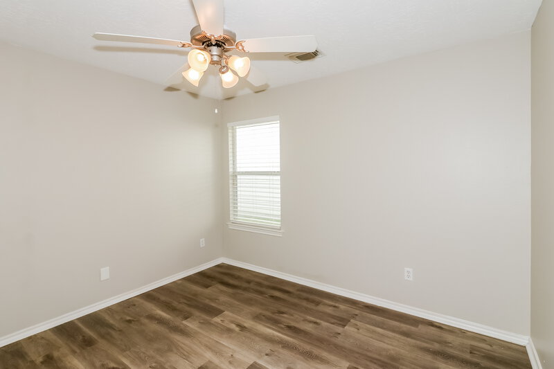 2,025/Mo, 2826 Trinity Glen Ln Houston, TX 77047 Bedroom View