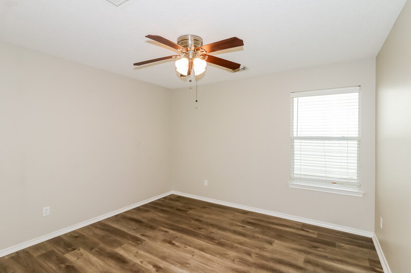 2,025/Mo, 2826 Trinity Glen Ln Houston, TX 77047 Bedroom View 2