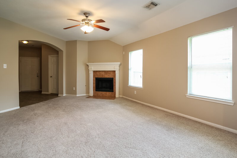 2,560/Mo, 4530 Coral Rose Ct Humble, TX 77396 Living Room View
