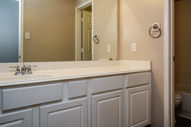 2,560/Mo, 4530 Coral Rose Ct Humble, TX 77396 Bathroom View