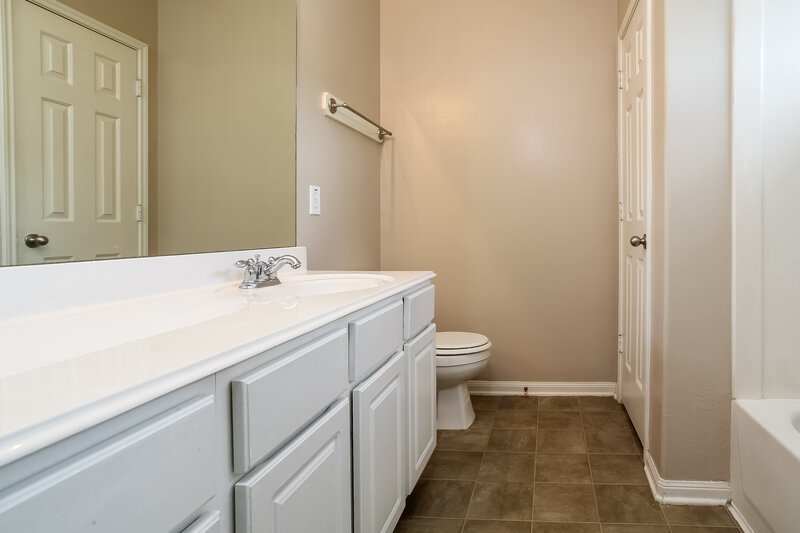 2,560/Mo, 4530 Coral Rose Ct Humble, TX 77396 Bathroom View 2