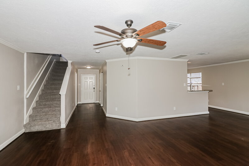 2,010/Mo, 6407 Crim Ct Houston, TX 77049 Living Room View 2