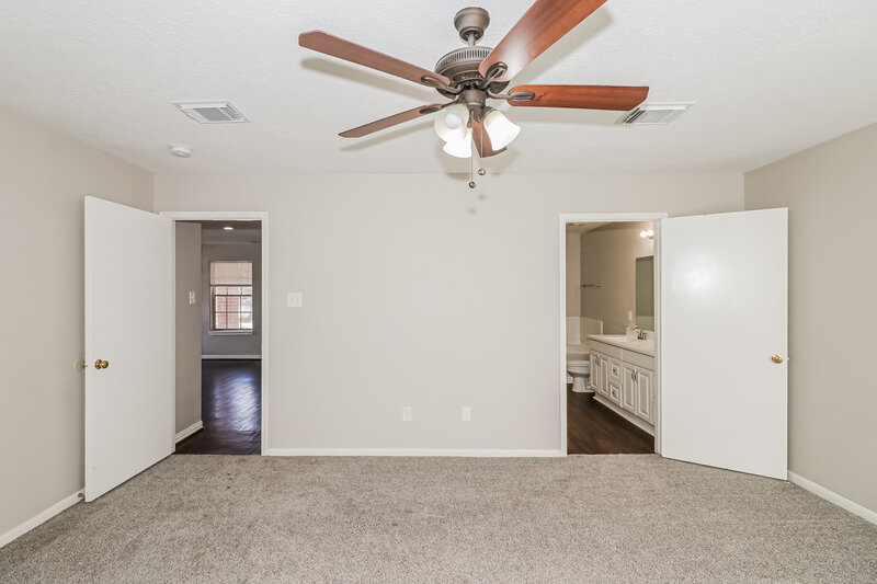 2,010/Mo, 6407 Crim Ct Houston, TX 77049 Main Bedroom View