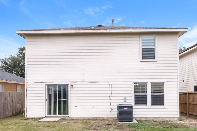 1,875/Mo, 12411 Grossmount Dr Houston, TX 77066 Rear View